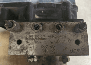 Toyota Corolla Verso lift pompa sterownik ABS  44540-0F020  0F031 3