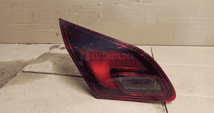 Lampa tylna lewa w klapę opel astra j 1
