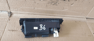 Popielniczka zapalniczka dekor VW Passat B6 3C0863284G 3C0863284H 3C0857961G 4