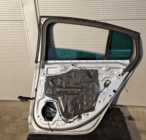 Opel insignia b ii hatchback drzwi prawy tył tylne Z176 6