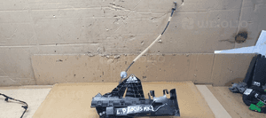 Zamek drzwi lewy przód przedni lewy Ford Focus MK2 Lift 3M5A-R21813-ET 4