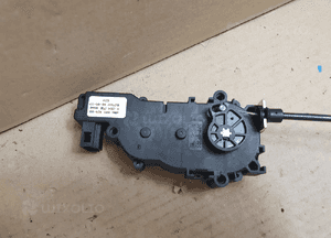 Zamek klapy bagażnika tył tylny dociąg moduł mercedes c W204 A2047500060 2