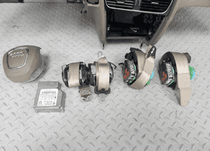 Audi A4 B8 konsola deska pulpit poduszki napinacze airbag oryginał 2
