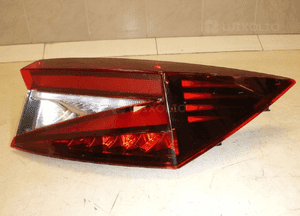 Skoda enyaq iv lampa prawy tył tylna led oryginał 3