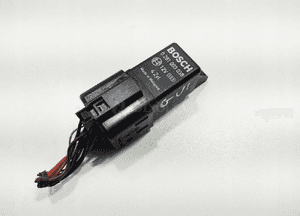 PRZEKAŹNIK ŚWIEC ŻAROWYCH GOLF VI 0281003038 08- 1