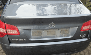 Citroen C5 III X7  klapa tył tylna sedan  KTHB 2