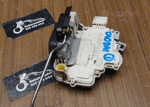 Zamek 8E1837015AA 8E1837016AA Drzwi Lewy Prawy Przod Przedni Europa Audi A4 B7 Seat Exeo 6