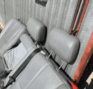 MERCEDES ml 163 fotel fotele kanapa szara skora siedzisko  zagłówek isofix 12