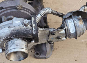 Opel Astra J 4 IV 2.0 CDTI turbosprężarka 55570748 2