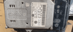 Lampa lewy przód przednia lewa BI XENON skrętny Audi A8 D3 4F0941329B 9