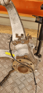 Bmw F10 F11 zwrotnica wahacz amortyzator lewy 2.0 diesel 6775769 6