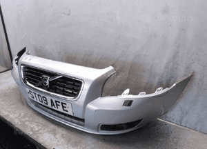 Zderzak przód przedni volvo V50 lift fl 426-26 srebrny spryskiwacze lamp xenon halogeny 2