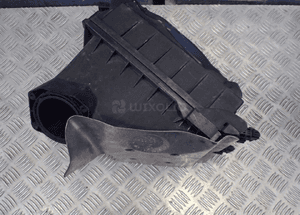 Obudowa filtra powietrza audi A4 B6 06B133835BD radom 2