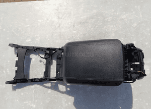 PODŁOKIETNIK MERCEDES W251 TUNEL r-klasa 1