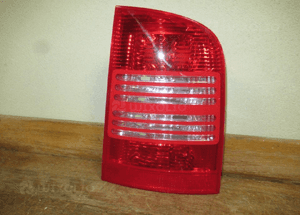 Lampa tylna tył prawa skoda octavia i 1 lift 2000-2010 3