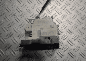 Zamek lewy tył 6 pin audi A4 B8 8K0839015 2