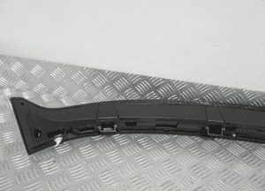 Lotka spoiler klapy tył toyot yaris iv 4 76085-K0010 2020 8