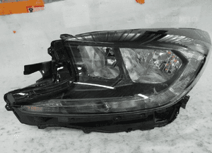 Toyota aygo cross zwykła lampa przednia lewa 1