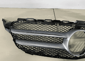 Mercedes W205GRIL atrapa zderzaka A2058803783 2