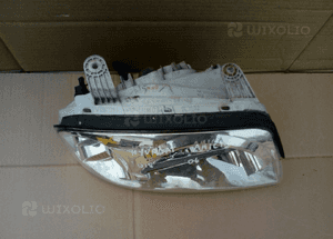 Hyundai Amica lampa przod przednia prawa 2