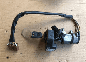 Stacyjka z kluczykiem LAND ROVER DISCOVERY 2 II Td5