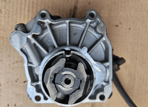 Opel Astra J 4 IV 2.0 CDTI pompa vacu vacum 55205446 3