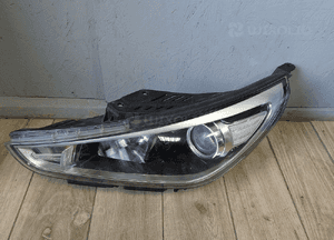 LAMPA LEWY PRZÓD Hyundai I30 III IGŁA 1