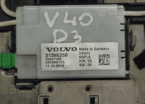Volvo V40 D3 lampka podsufitki światło kabiny 3