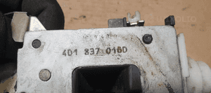Zamek prawy przód Audi A4 B5 4D1837016D 4