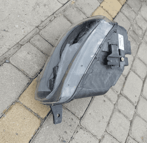 LAMPA  EUROPA  przód citroen berlingo 3 III 5
