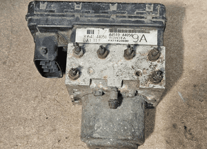 Toyota Avensis Verso pompa sterownik ABS 44510-44110  3K / 44510-44050 9A 7