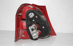 Lampa tylna prawa TOYOTA YARIS II 2