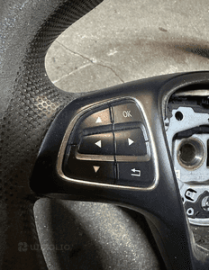 MERCEDES 447  Vito  kierownica  czarna  przyciski multi 3