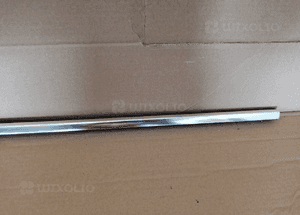Listwa zgarniajaca chrom Drzwi lewy przod Renault Laguna III 3 2