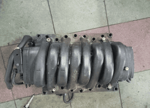 kolektor ssący land rover 4.4 v8 1