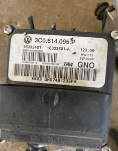 Pompa hamulcowa abs vw passat B6 3C0 2005- 7