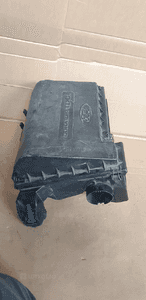 Obudowa filtra powietrza Ford Transit MK7 2.2 TDCI 6C11-9600-CG 3