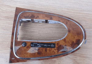 MERCEDES E 211 CLS 219 dekor panel skrzyni drewno