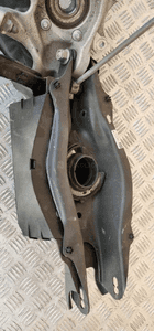 MERCEDES W205 ZWROTNICA WAHACZ PRAWY TYŁ TYLNA A2053572600 A2053521900 13