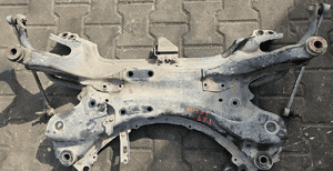 Toyota Verso Avensis T27 wozek sanki kolyska belka pod silnik 1