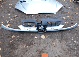 peugeot 206 grill kolor EYC nr 6284 WYSYŁKA