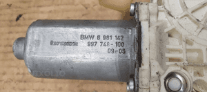 Mechanizm podnośnik szyby prawy przód BMW 5 E60 6981142 7184384E 7184742S 5