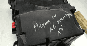 RENAULT MEGANE III obudowa skrzynki bezpieczników 2013 5