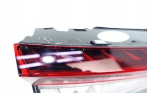 Lampa lewy tył lewa tylna skoda enyaq 5LG 4