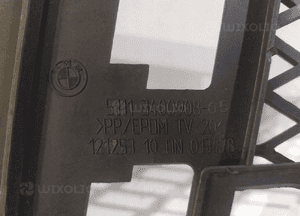 BMW X3 E83 kratka środkowa zderzaka - 14237 5