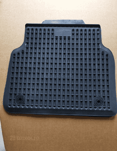 Dywaniki gumowe Audi A8 4H0061511 tył 7