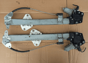 Honda Accord VIII mechanizm podnośnik szyby tył tylny prawy lewy 2