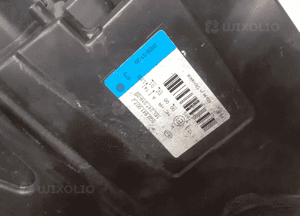 Przod przednia lampa lewa volkswagen polo 9N3 5