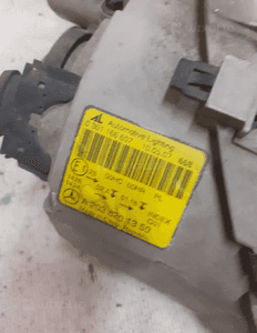 Przod przednia lampa lewa mercedes c klasa W203 6