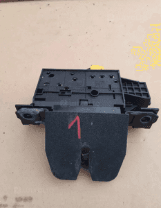 ZAMEK KLAPY TYŁ OPEL nr 495072894 1